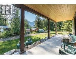 809 Slocan Street, Slocan, BC V0G2C0 Photo 48