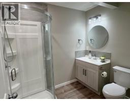10 Earl Close, Red Deer, AB T4P3G5 Photo 41