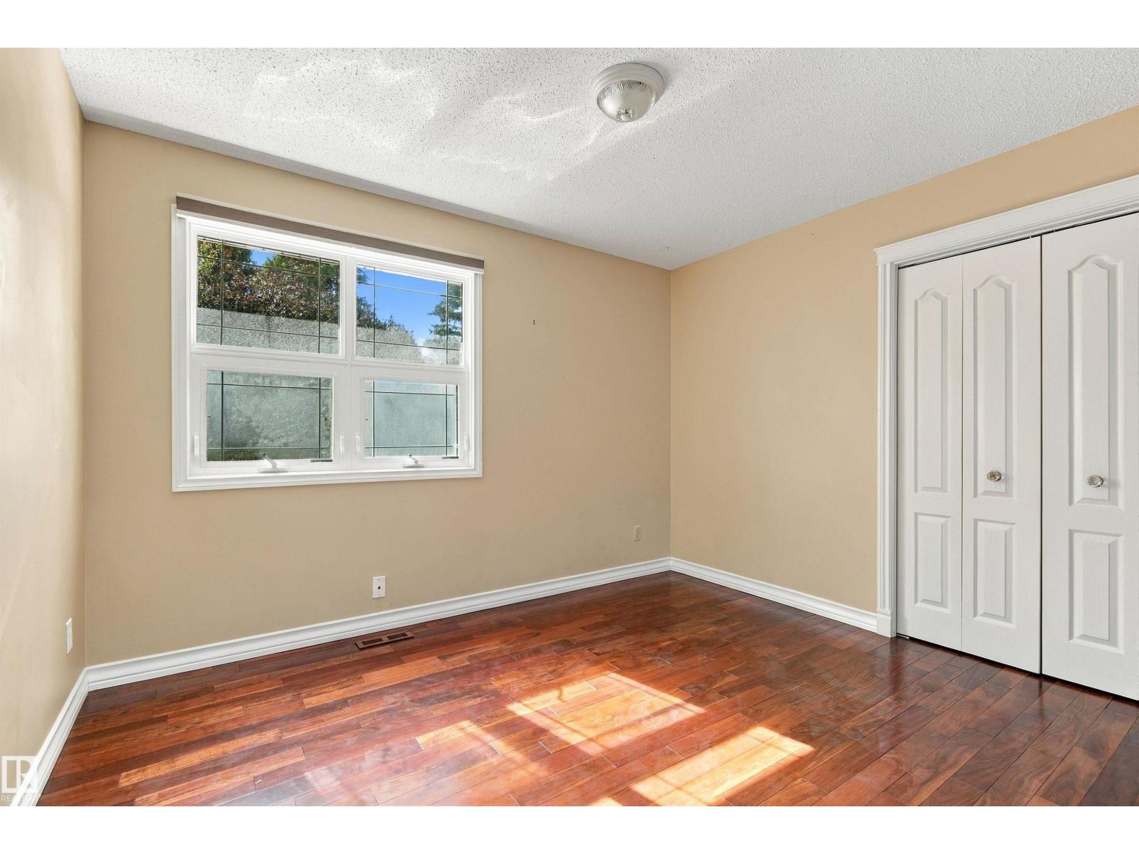 14103 60 AV NW - 47
