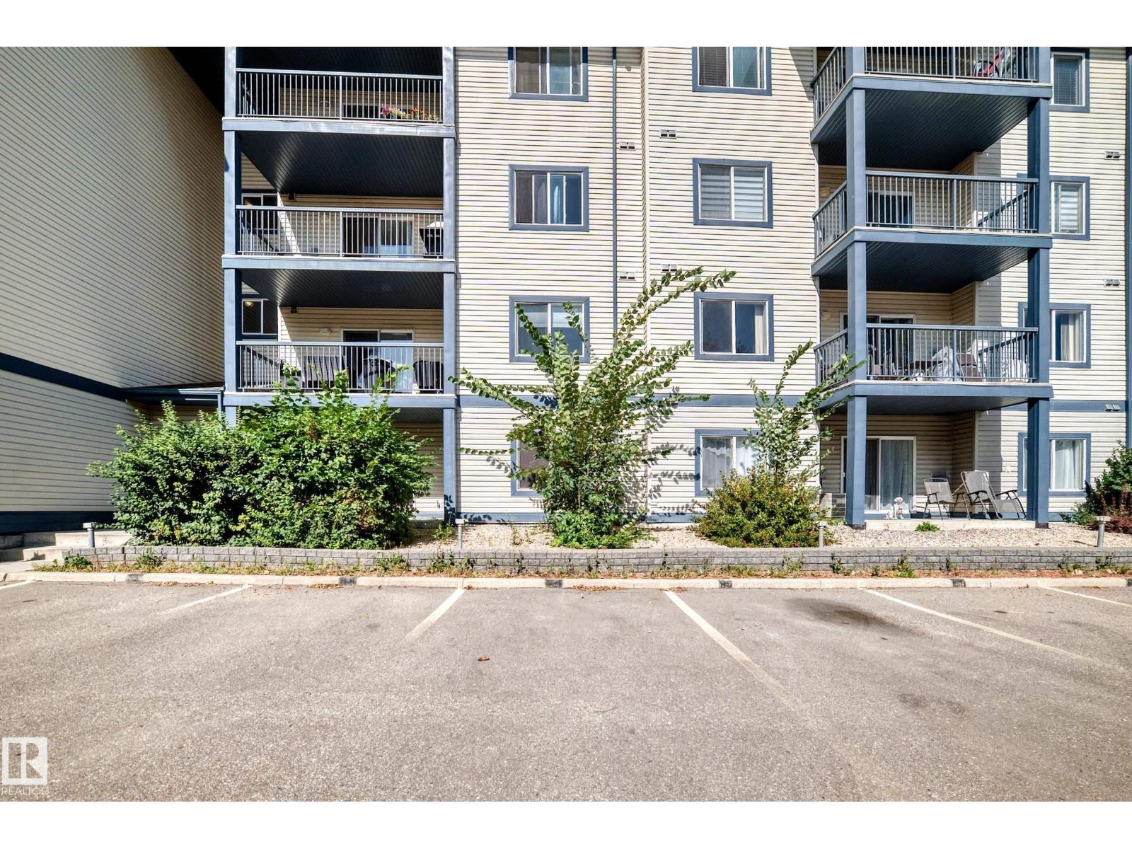 #133 16311 95 ST NW - 40