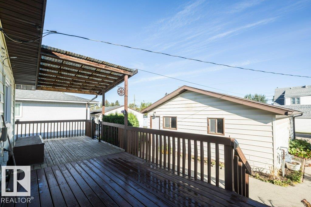 9716 99 ST - 11