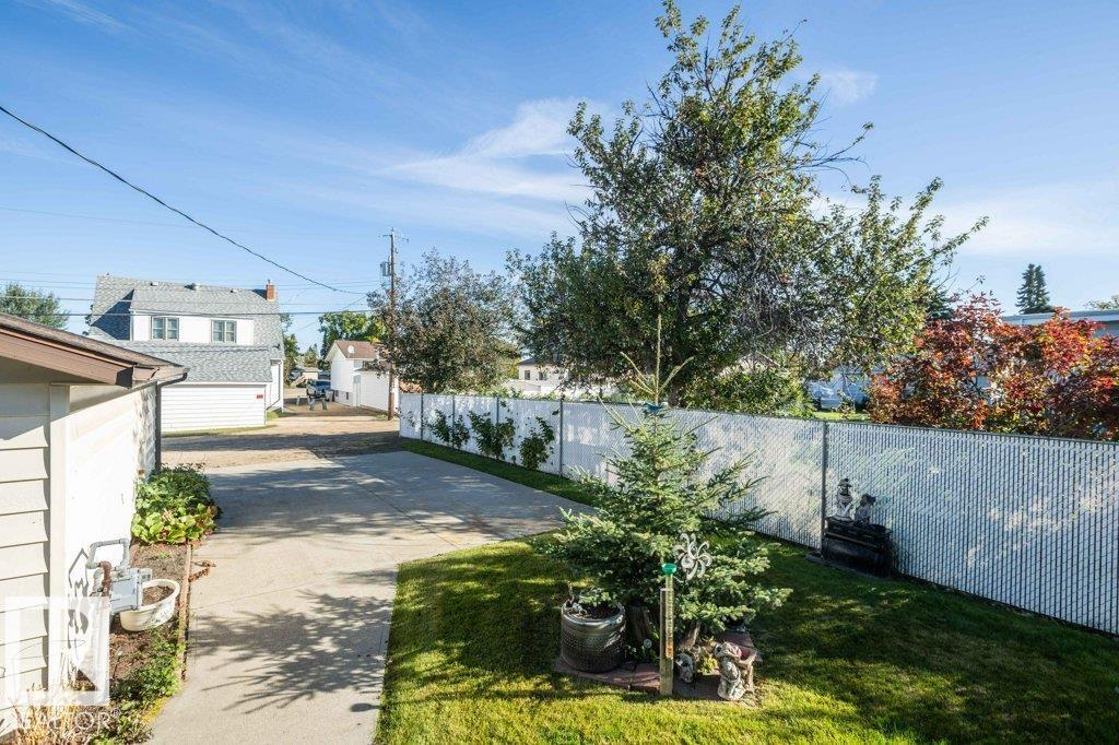 9716 99 ST - Image 12