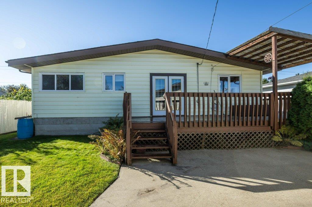 9716 99 ST - 22