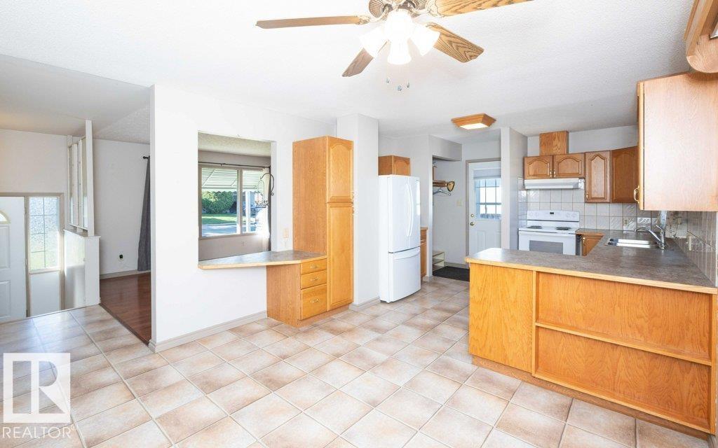 9716 99 ST - Image 33