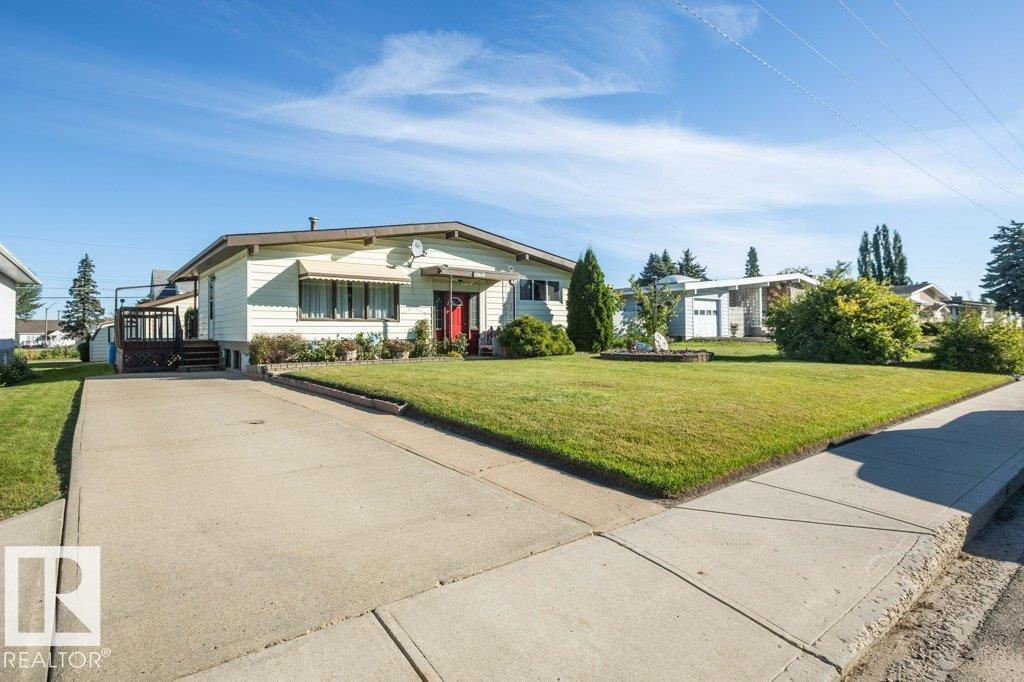 9716 99 ST - 4