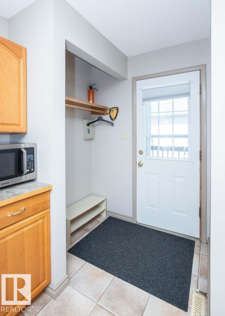 9716 99 ST - 42