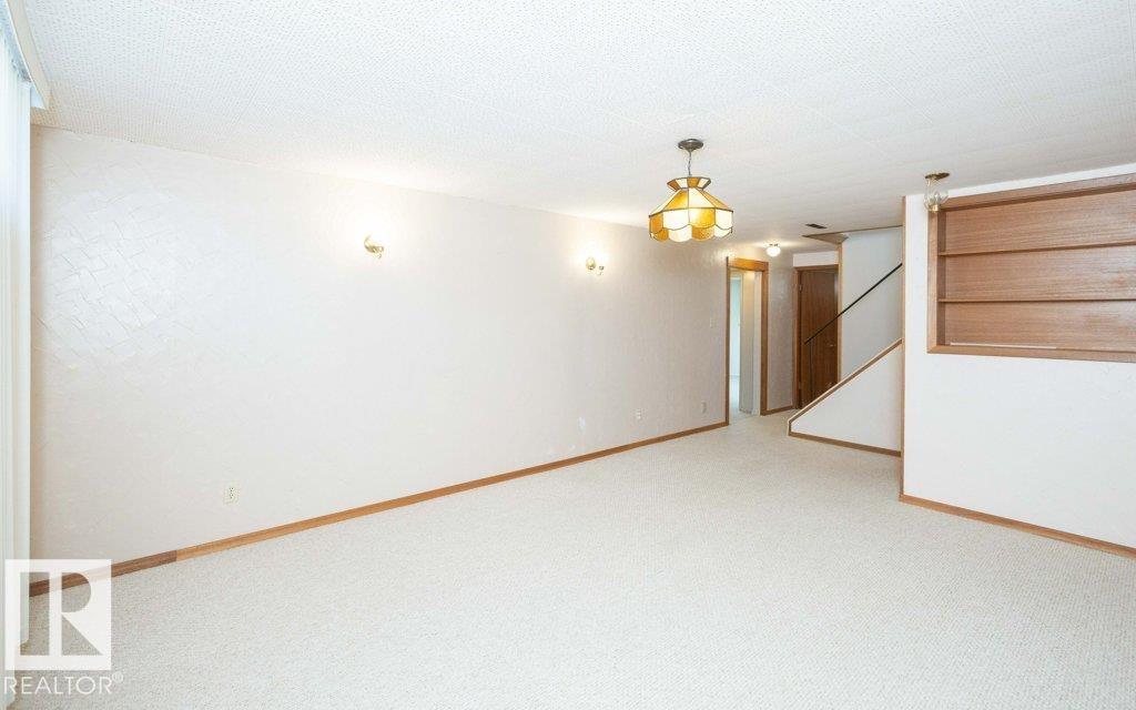9716 99 ST - Image 59
