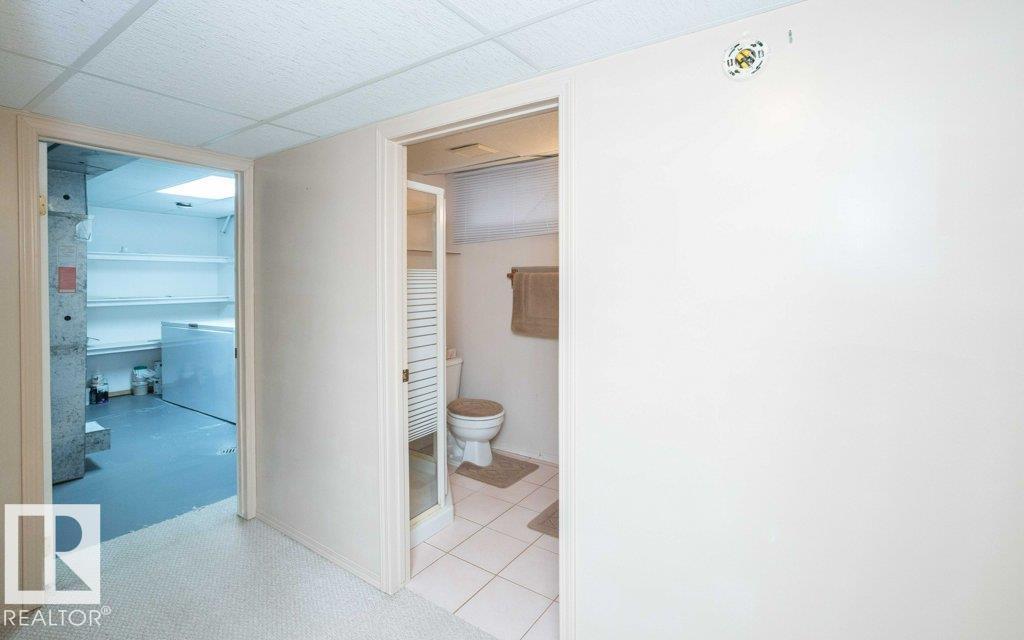 9716 99 ST - 61