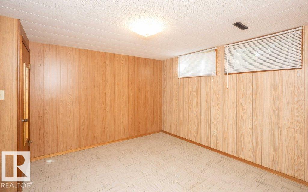9716 99 ST - 64