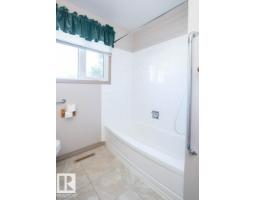 9716 99 St, Westlock, AB T7P1Y4 Photo 45