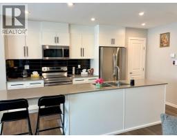 Primary Bedroom - 10 Earl Close, Red Deer, AB T4P3G5 Photo 6