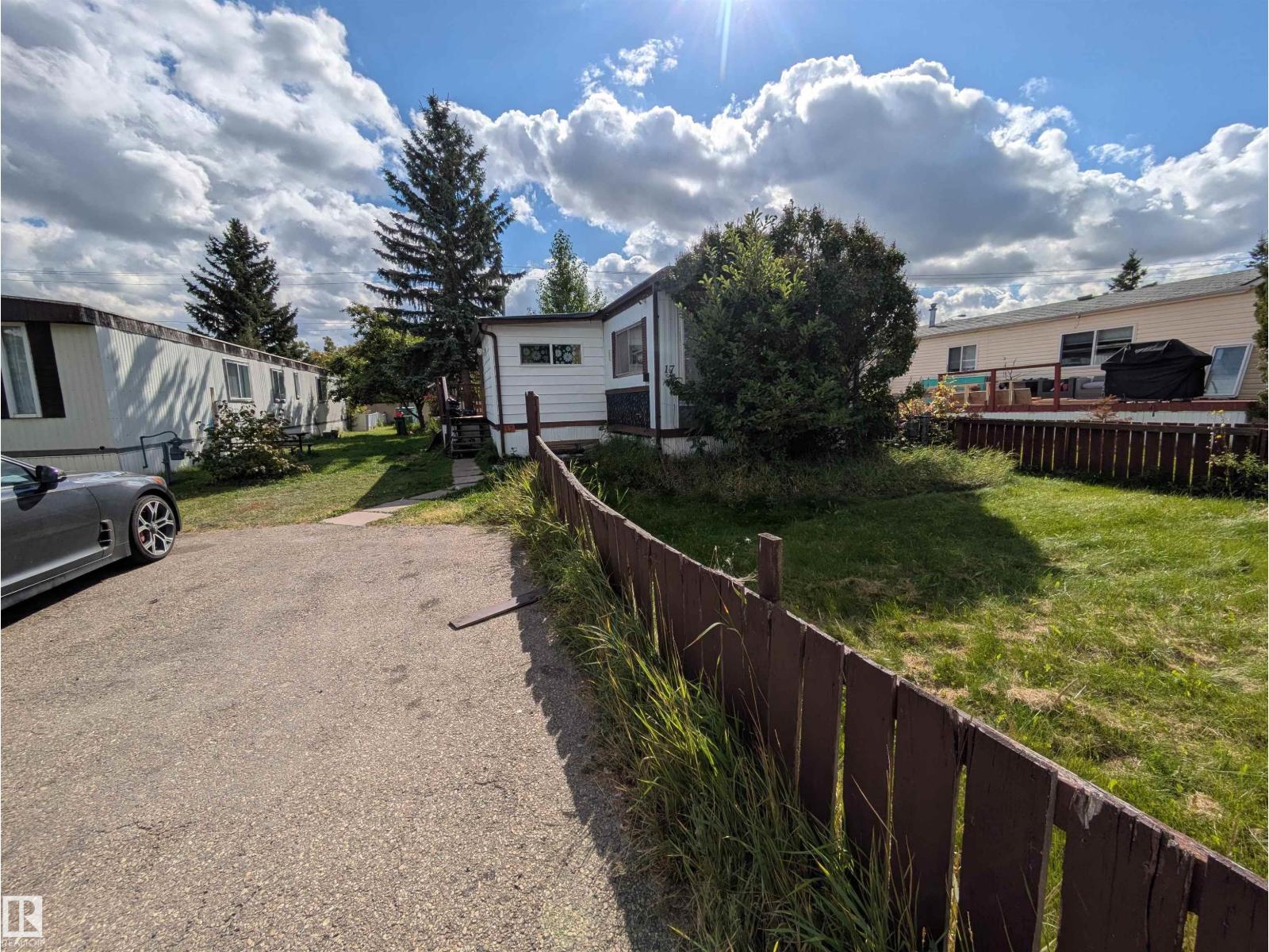 17 Evergreen Ave NW - 2