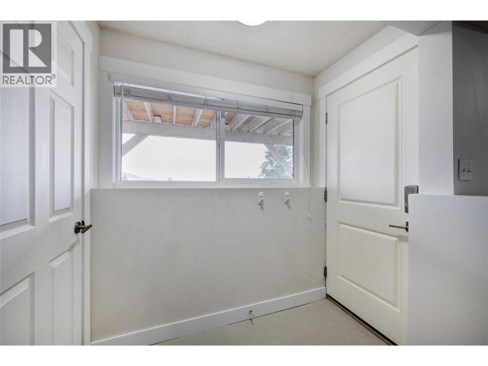 3874-3876 Glenway Road - Image 24