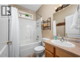 7185 Old Kamloops Road, Vernon, BC V1H1W6 Photo 16