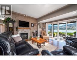 Primary Bedroom - 7185 Old Kamloops Road, Vernon, BC V1H1W6 Photo 7