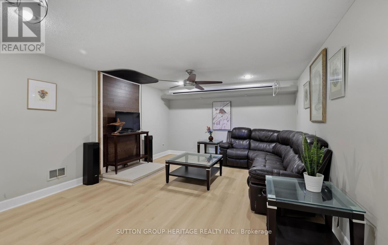 20 STRATHY ROAD - 10