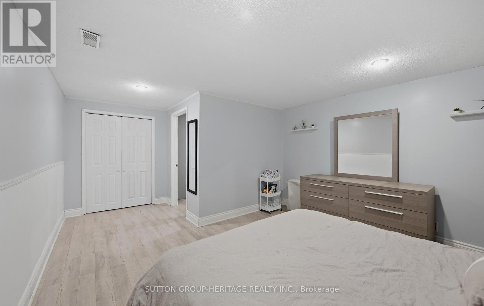 20 STRATHY ROAD - 16