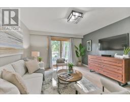 16 Squires Avenue, Toronto, ON M4B2R3 Photo 31