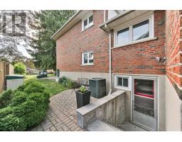 16 Squires Avenue, Toronto, ON M4B2R3 Photo 41