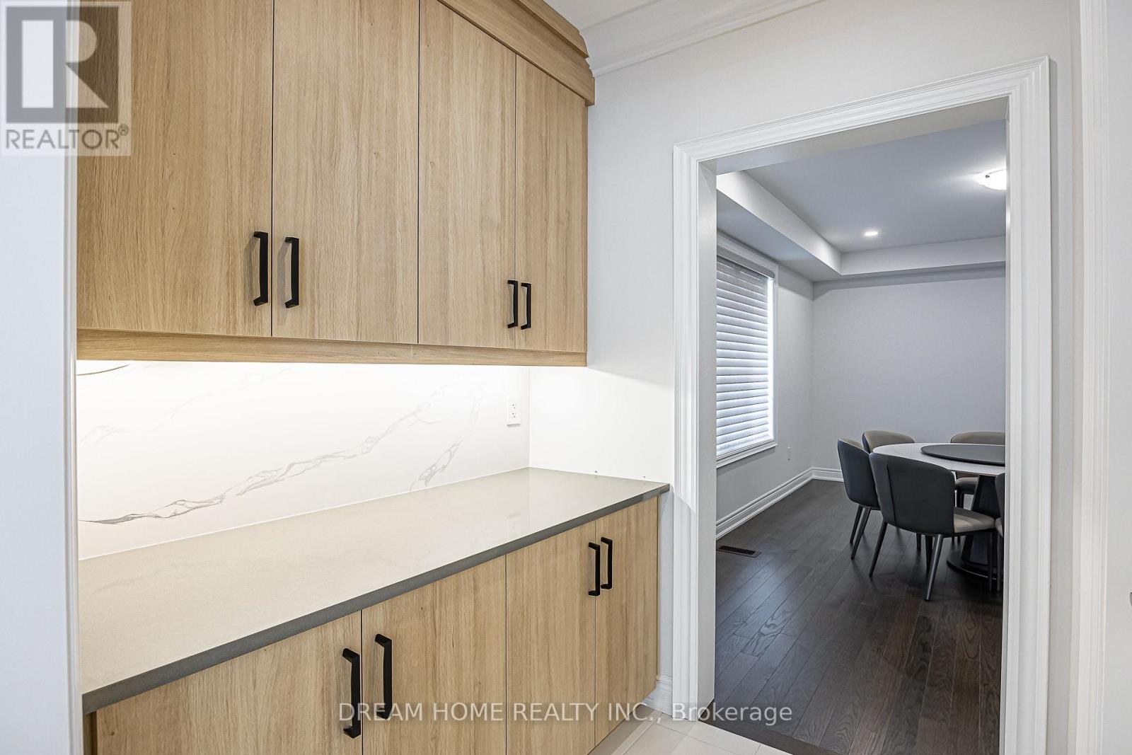 16 FAIR WINDS LANE - Image 19