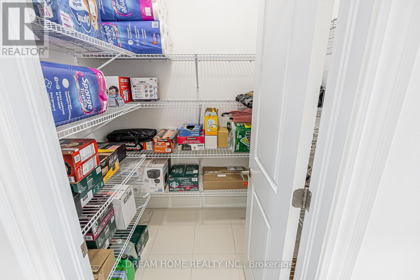 16 FAIR WINDS LANE - Image 20