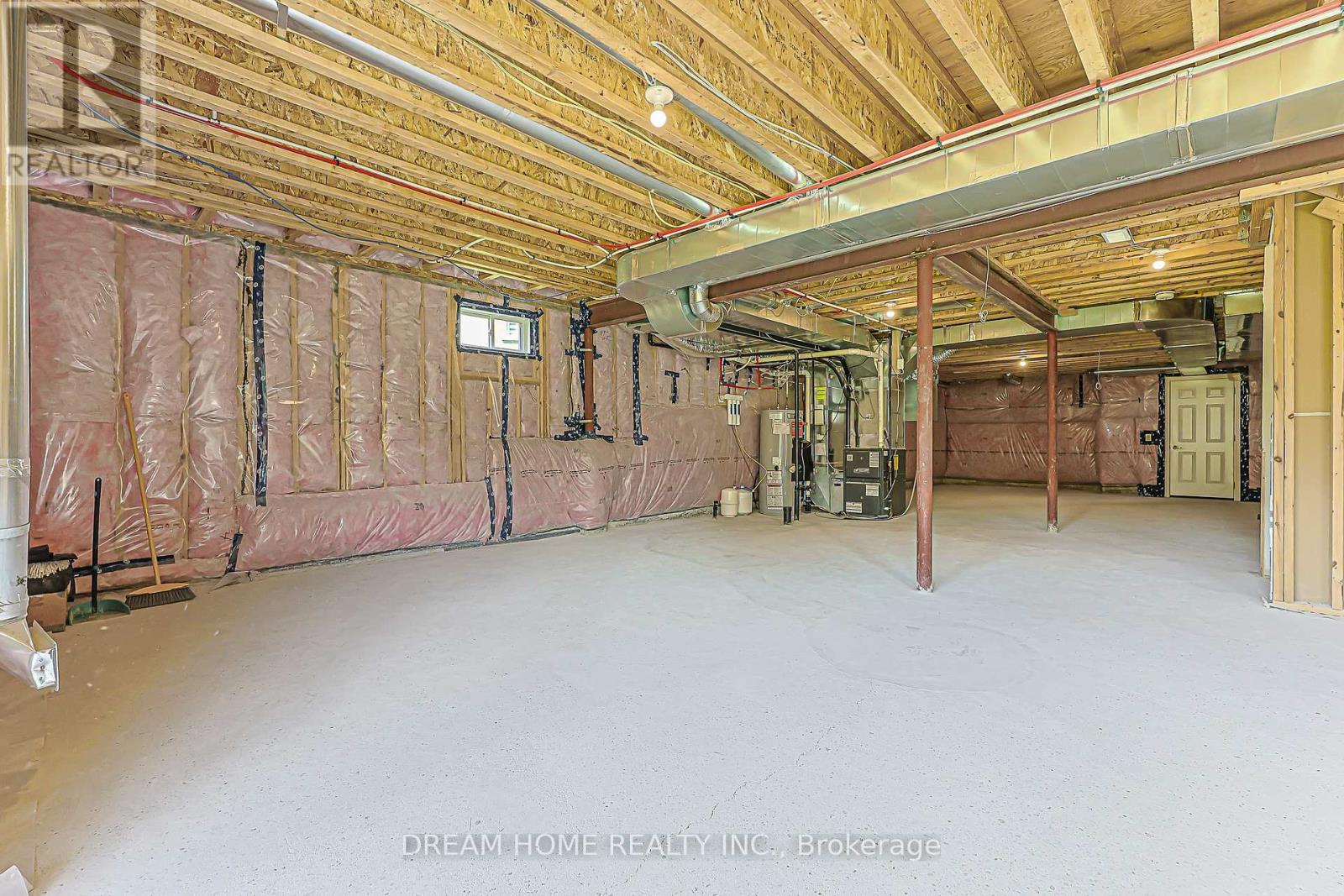 16 FAIR WINDS LANE - Image 45