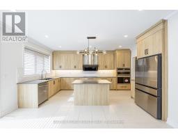 16 Fair Winds Lane, East Gwillimbury, ON L9N0V5 Photo 15
