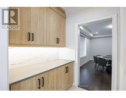16 Fair Winds Lane, East Gwillimbury, ON L9N0V5 Photo 19