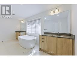 16 Fair Winds Lane, East Gwillimbury, ON L9N0V5 Photo 35