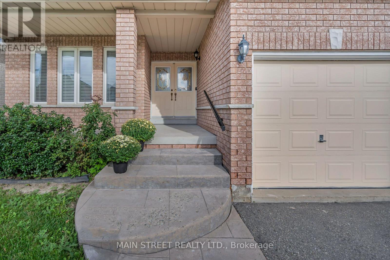 9 EMILY COURT, Richmond Hill (Oak Ridges Lake Wilcox) — photo 2