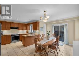 9 Emily Court, Richmond Hill, ON L4E4E5 Photo 11