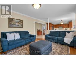 9 Emily Court, Richmond Hill, ON L4E4E5 Photo 15