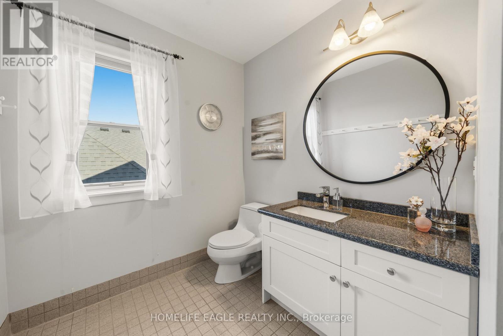 93 HILLVIEW ROAD - Image 33