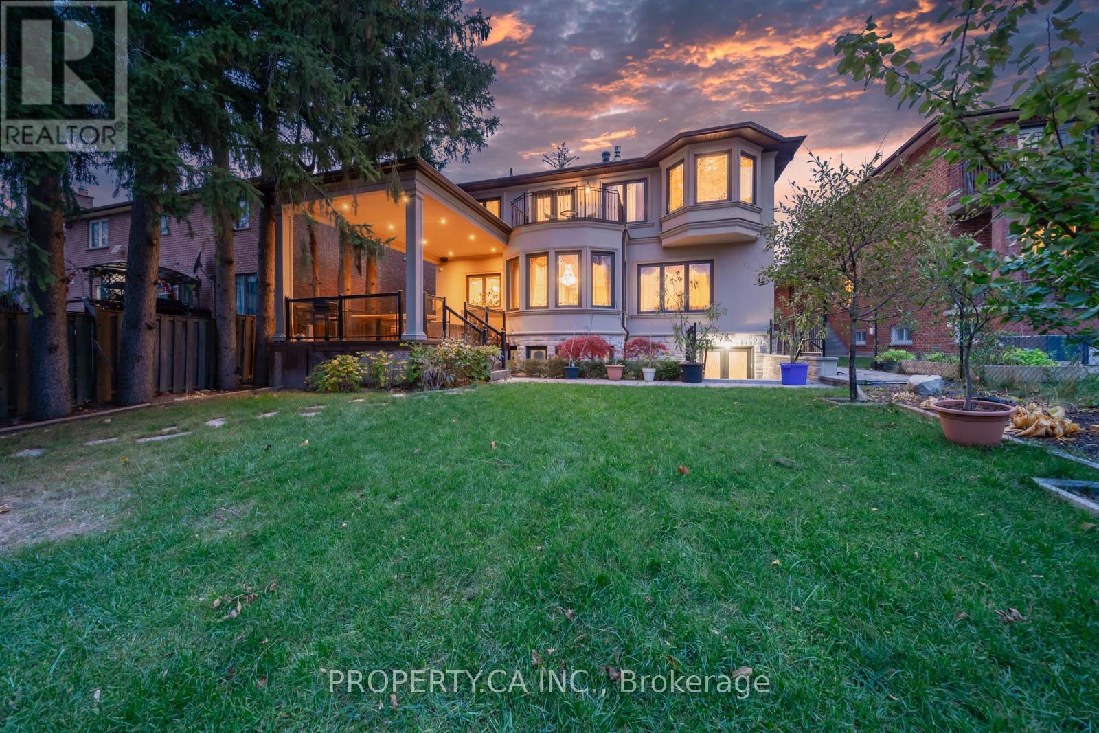 109 OXFORD STREET, Richmond Hill (Mill Pond) — photo 2