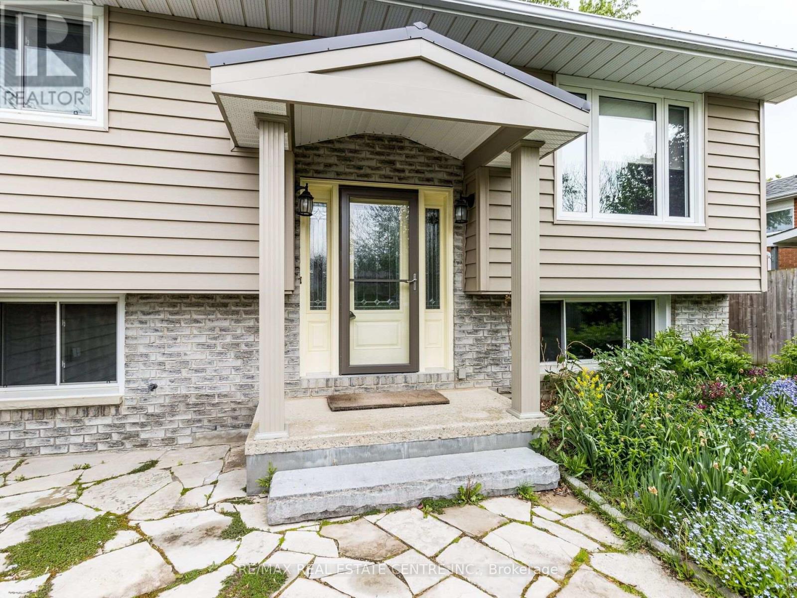 28 TESKEY COURT, Collingwood — photo 4