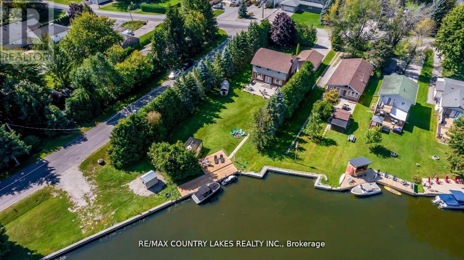 47 LAKE AVENUE, Ramara (Brechin)