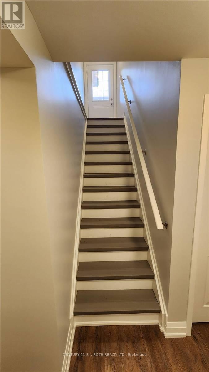 LOWER - 300 CUNDLES ROAD W, Barrie (Northwest) — photo 3
