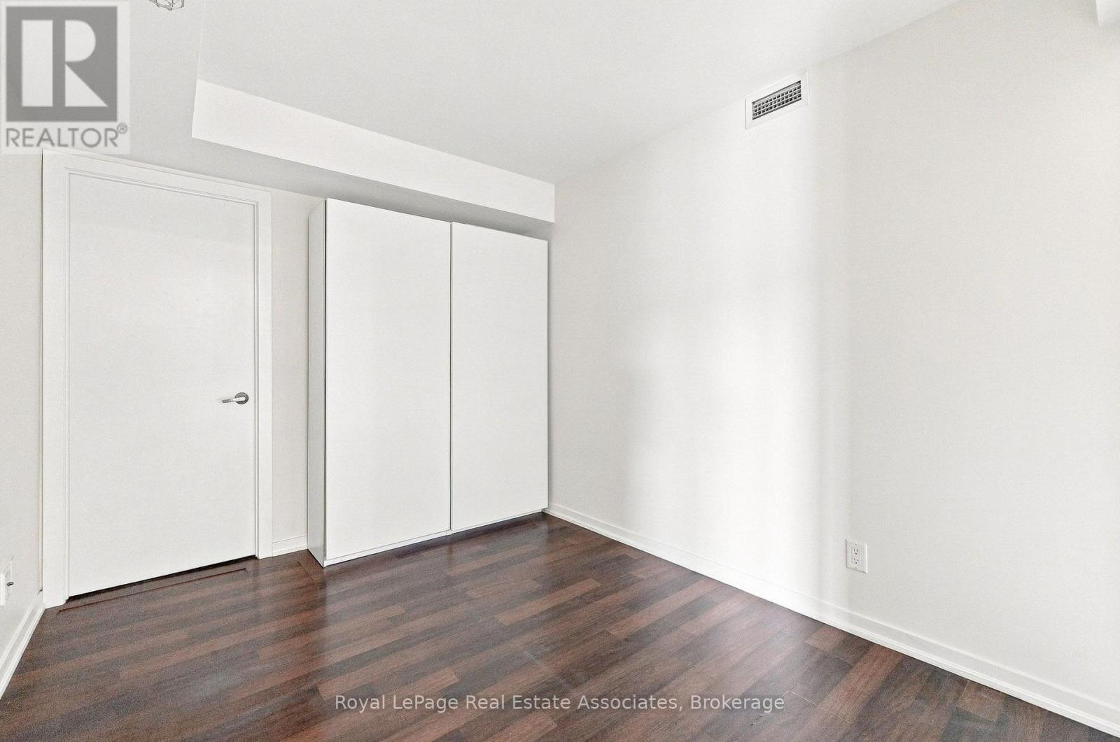 #416 20 JOE SHUSTER WAY - 20