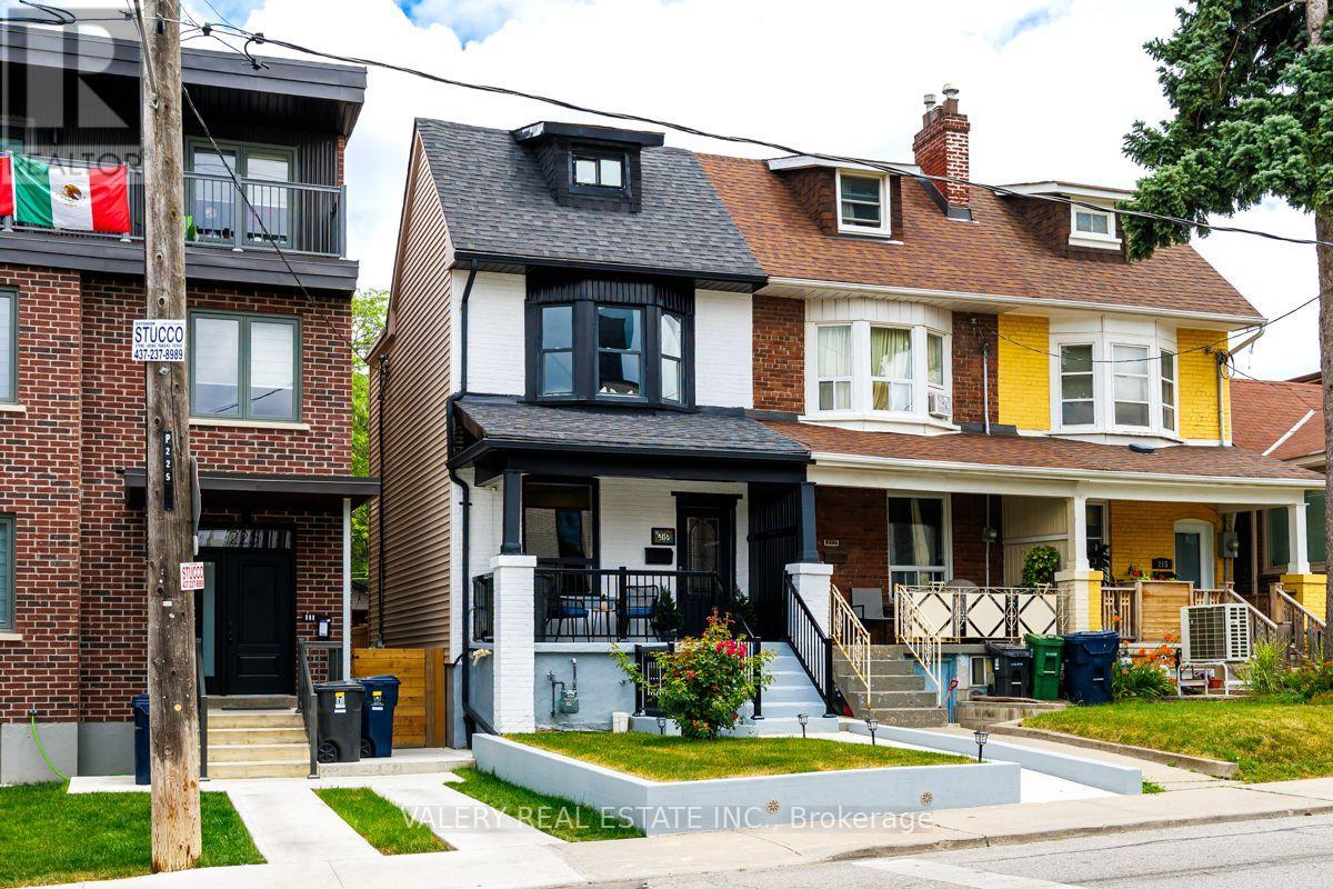 UPPER - 219 MCROBERTS AVENUE, Toronto (Corso Italia-Davenport) — photo 2