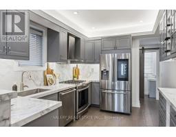Upper - 219 Mcroberts Avenue, Toronto, ON M6E4P3 Photo 11