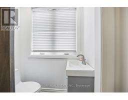 Upper - 219 Mcroberts Avenue, Toronto, ON M6E4P3 Photo 12