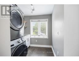 Upper - 219 Mcroberts Avenue, Toronto, ON M6E4P3 Photo 17
