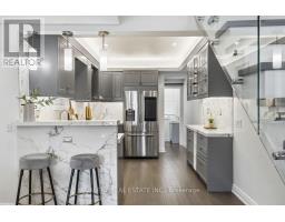 Upper - 219 Mcroberts Avenue, Toronto, ON M6E4P3 Photo 9