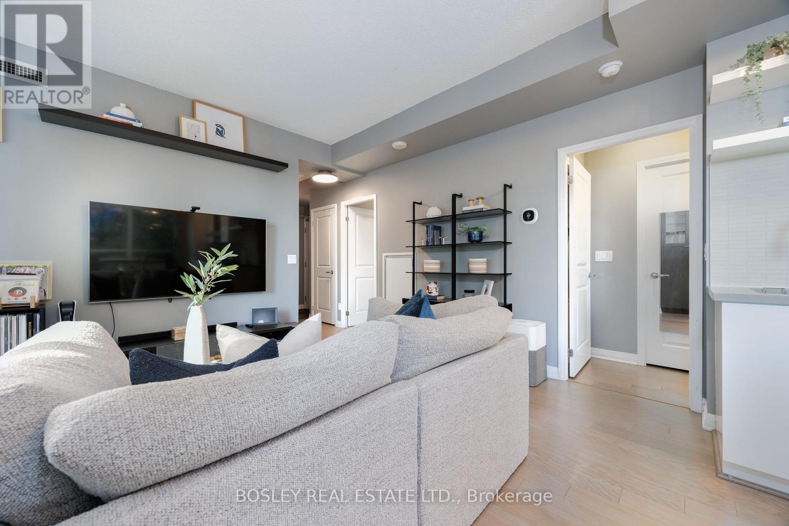 215 - 60 ANNIE CRAIG DRIVE, Toronto (Mimico) — photo 10
