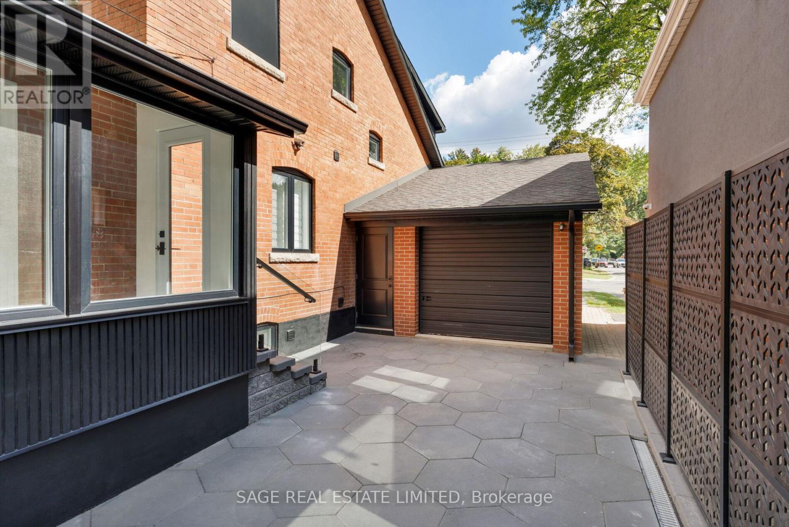 872 ROYAL YORK ROAD - Image 26