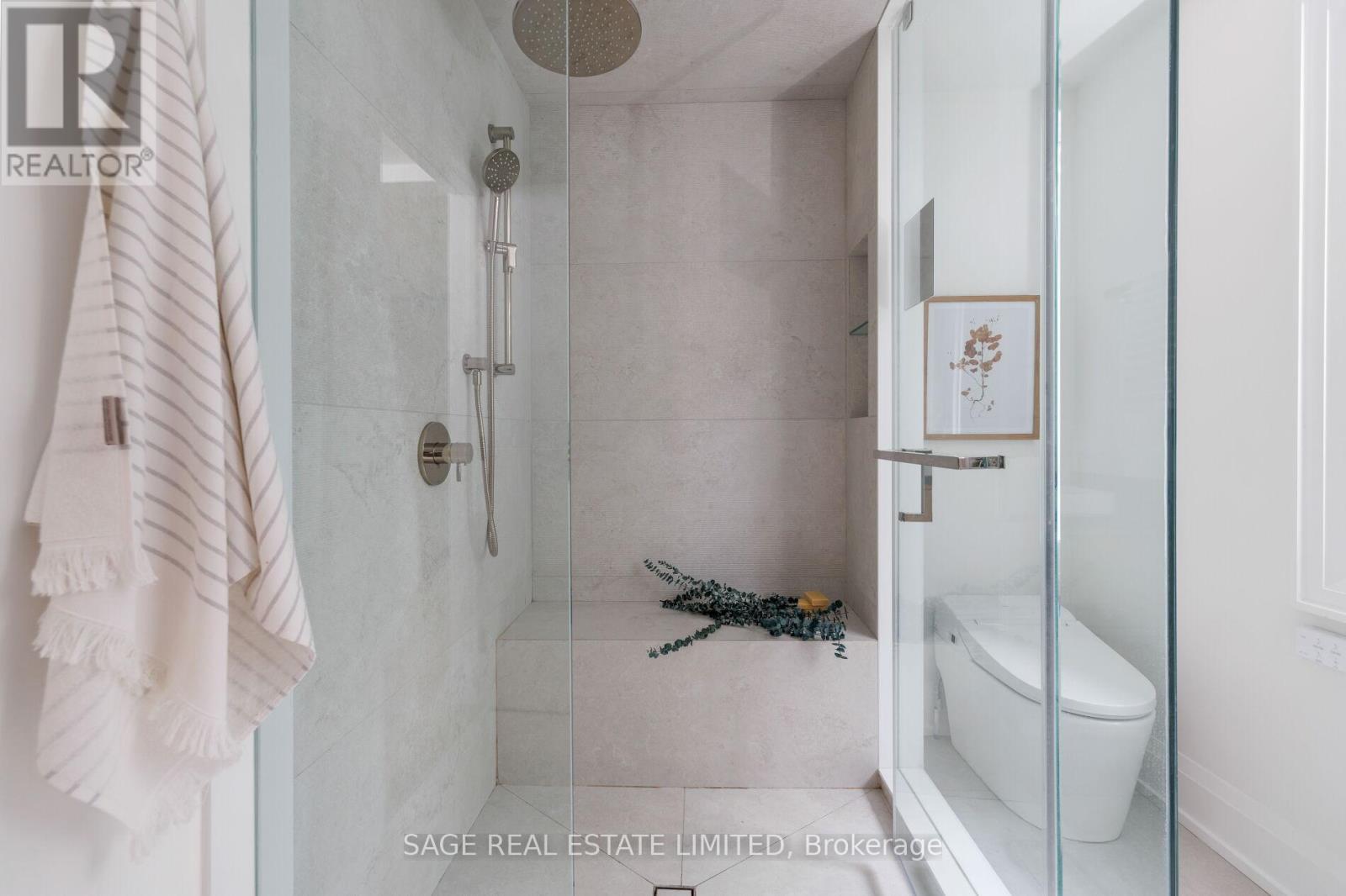 872 ROYAL YORK ROAD - Image 35