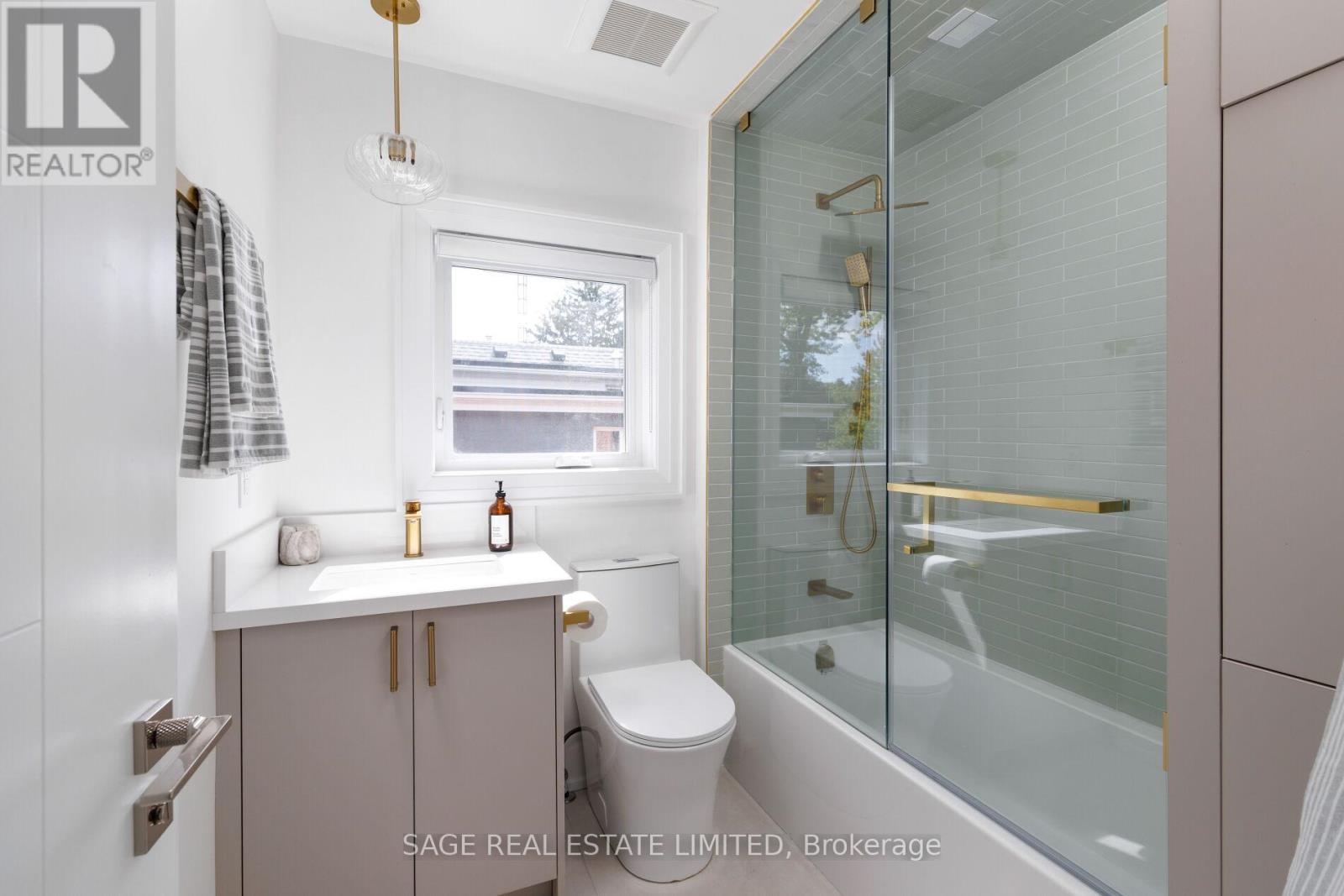 872 ROYAL YORK ROAD - Image 40
