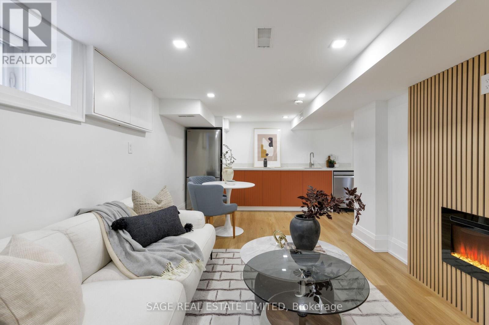 872 ROYAL YORK ROAD - Image 45