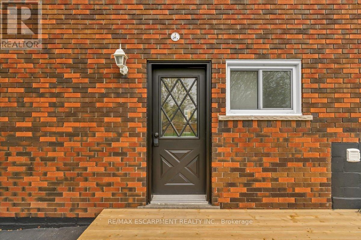 LOWER - 58 COLUMBIA DRIVE, Hamilton (Buchanan) — photo 3