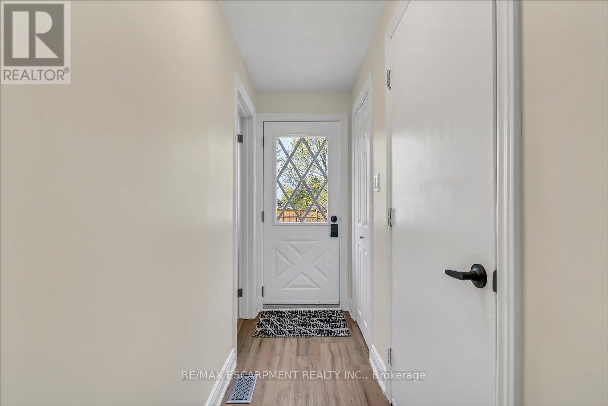 LOWER - 58 COLUMBIA DRIVE, Hamilton (Buchanan) — photo 4